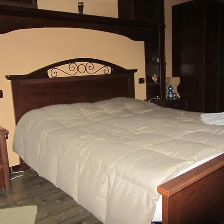 住宿加早餐酒店 Morena 科蒙斯